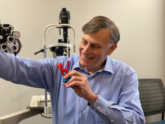 Dr. Stephen Lipsky Pediatric Ophthalmologist