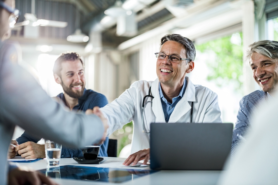 ophthalmologist accepting a job offer ophthalmology jobs online ojo